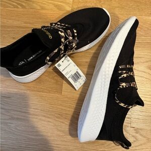 NWT adidas puremotion adapt 2.0 sneakers